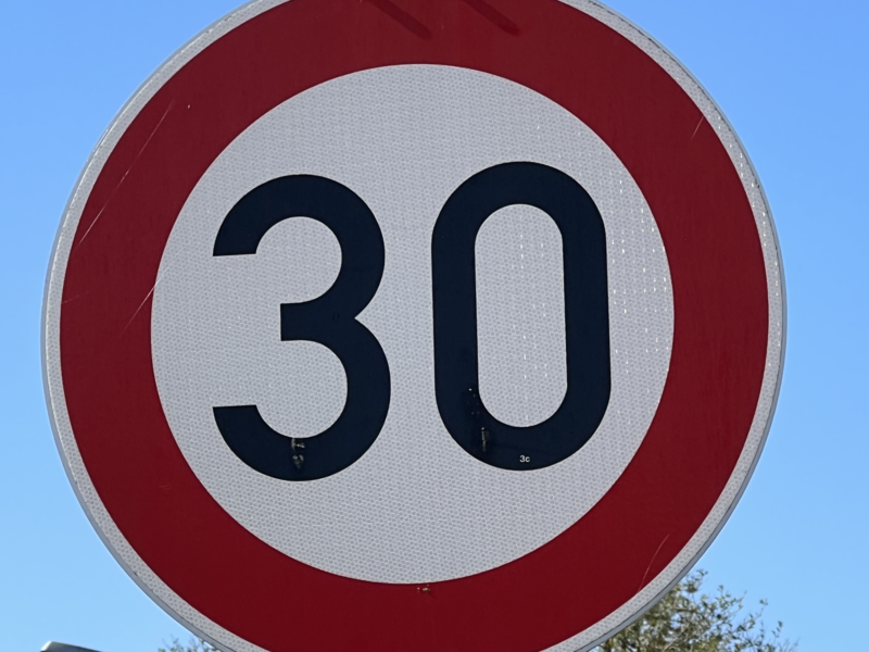 Tempo 30 Schild