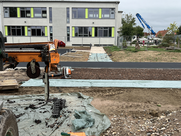 Baustelle Schulaußenanlage Rheinwaldschule